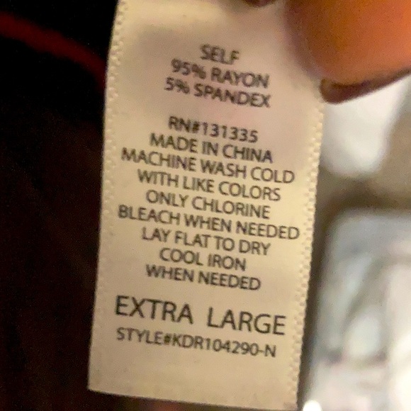 Women’s Socialite dress with twist front size large NWOT - Picture 3 of 9